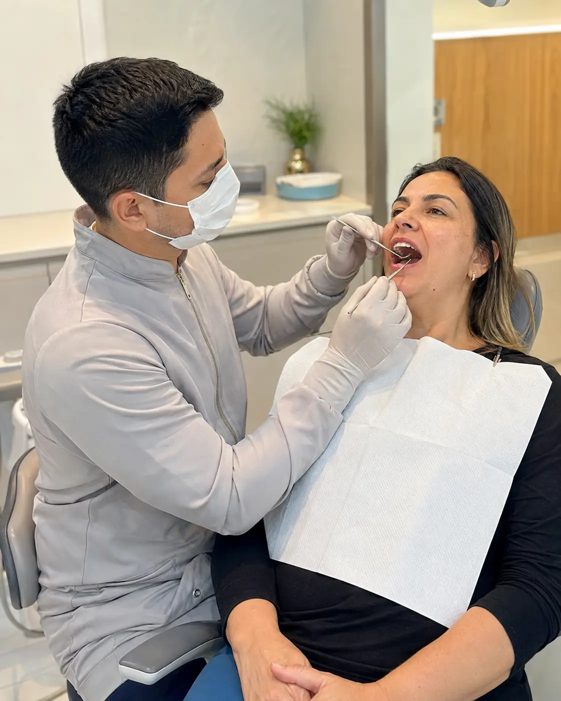 Consulta odontológica de rotina com dentista na Zanette em Botucatu
